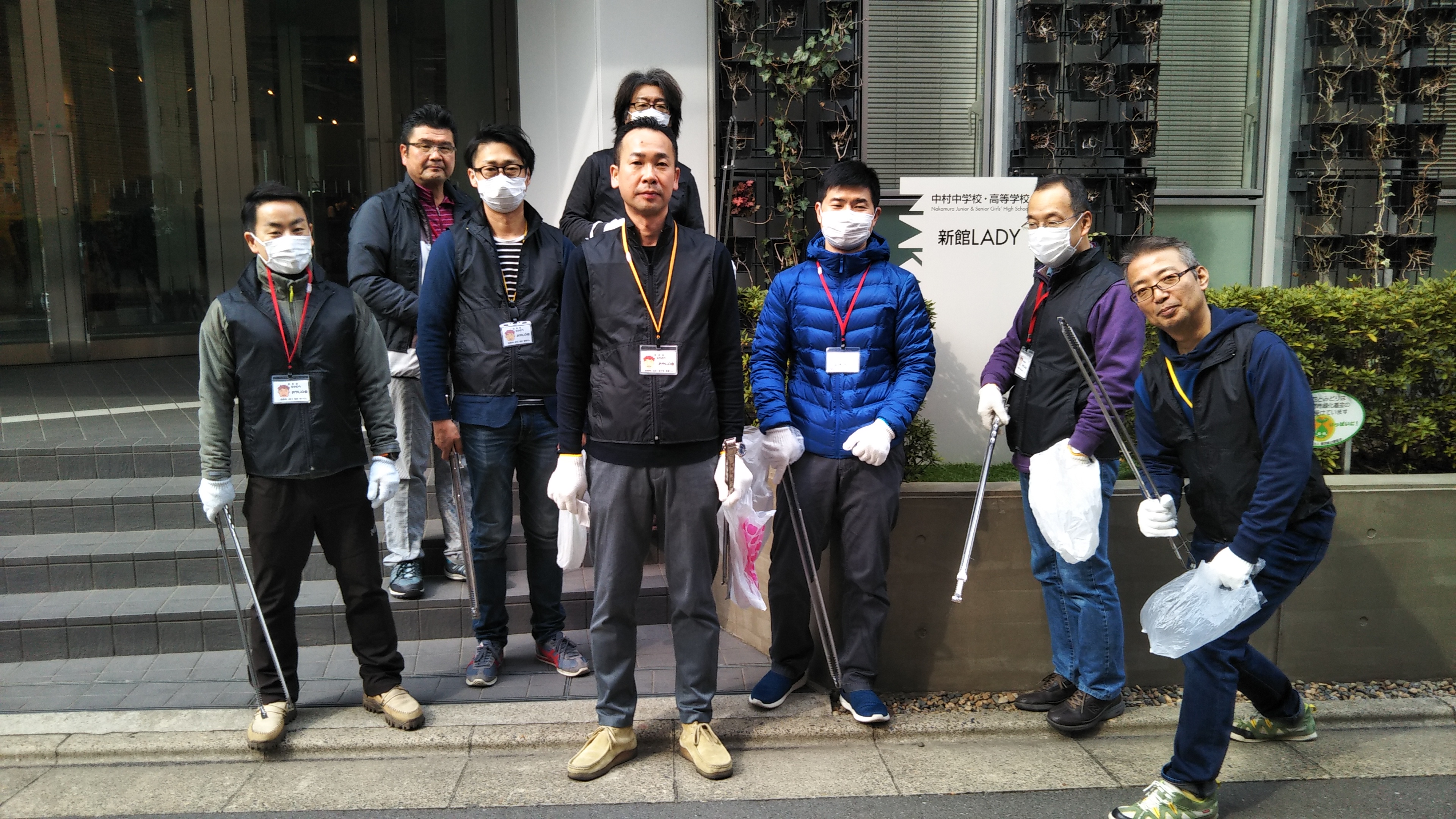 掃除開始前に記念写真 掃除開始前に記念写真